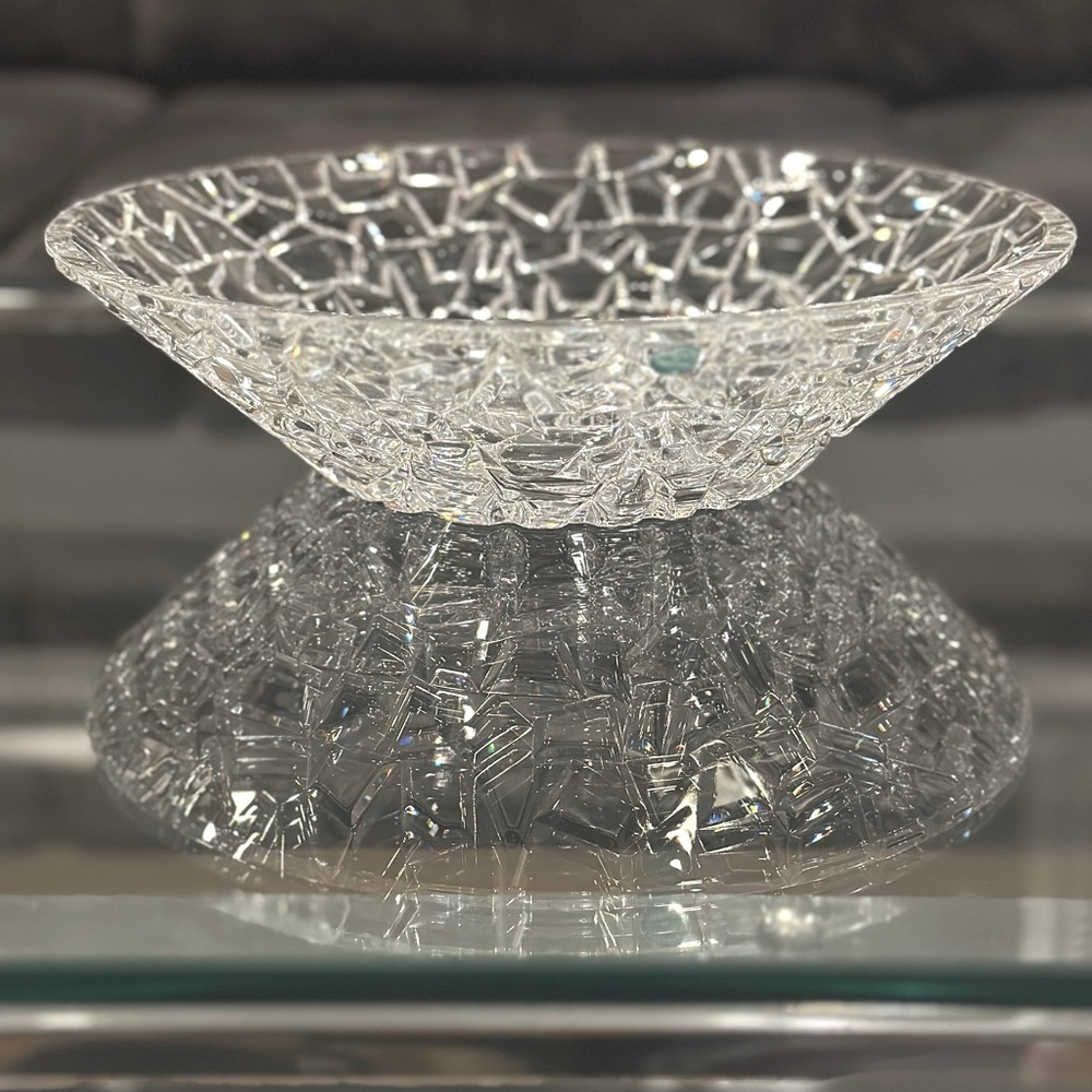 Tiffany & Co Crystal Sierra Geometric Rock Cut Serving Bowl 12”